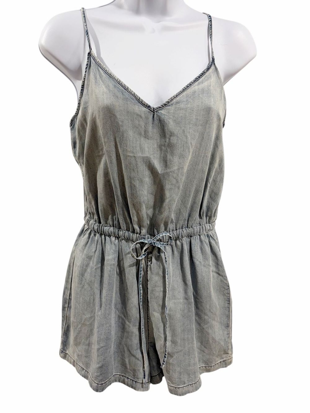 Aritzia Wilfred Free Chambray Romper size XS
